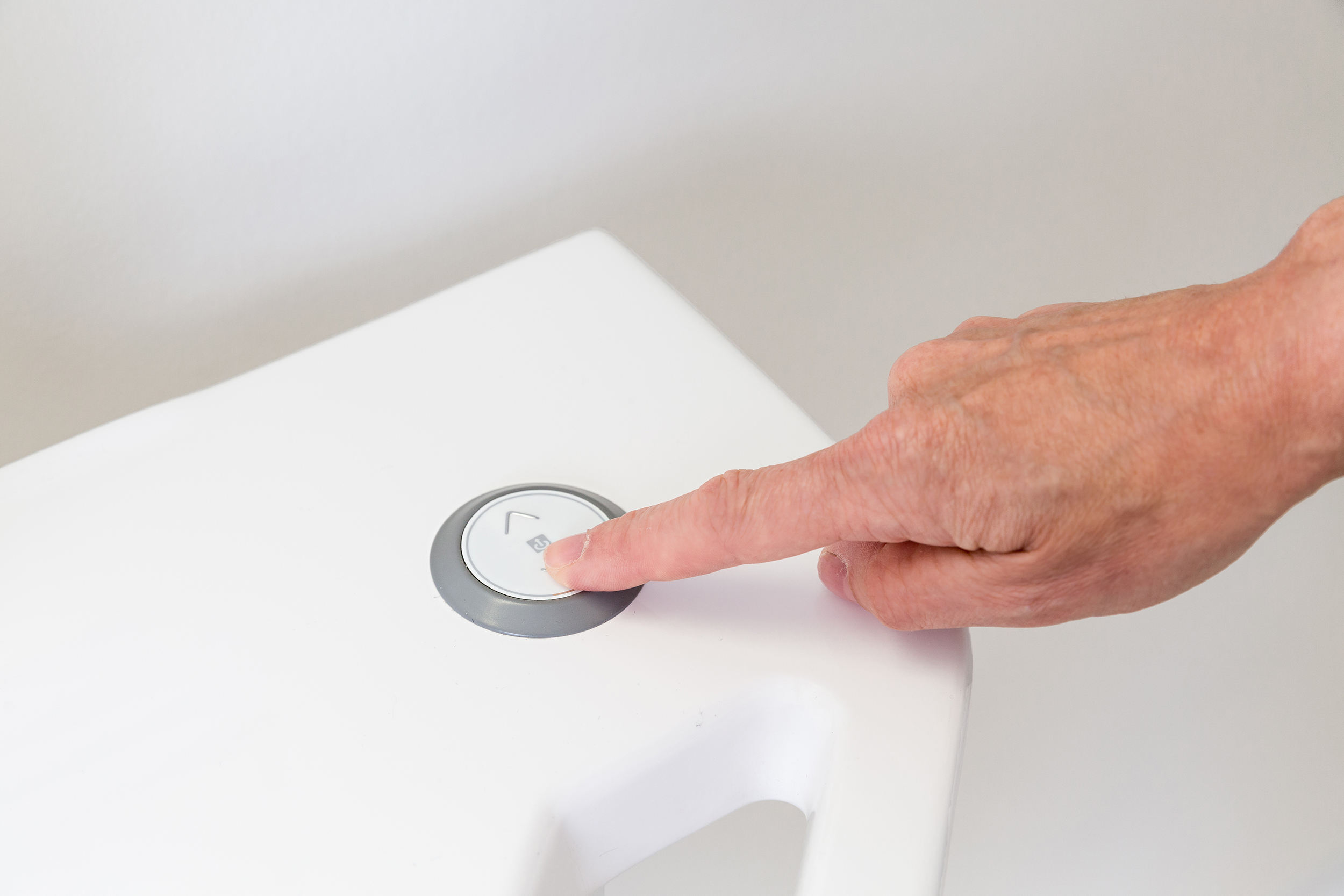 Bouton de commande intégré dans le plateau pour Ropox Support