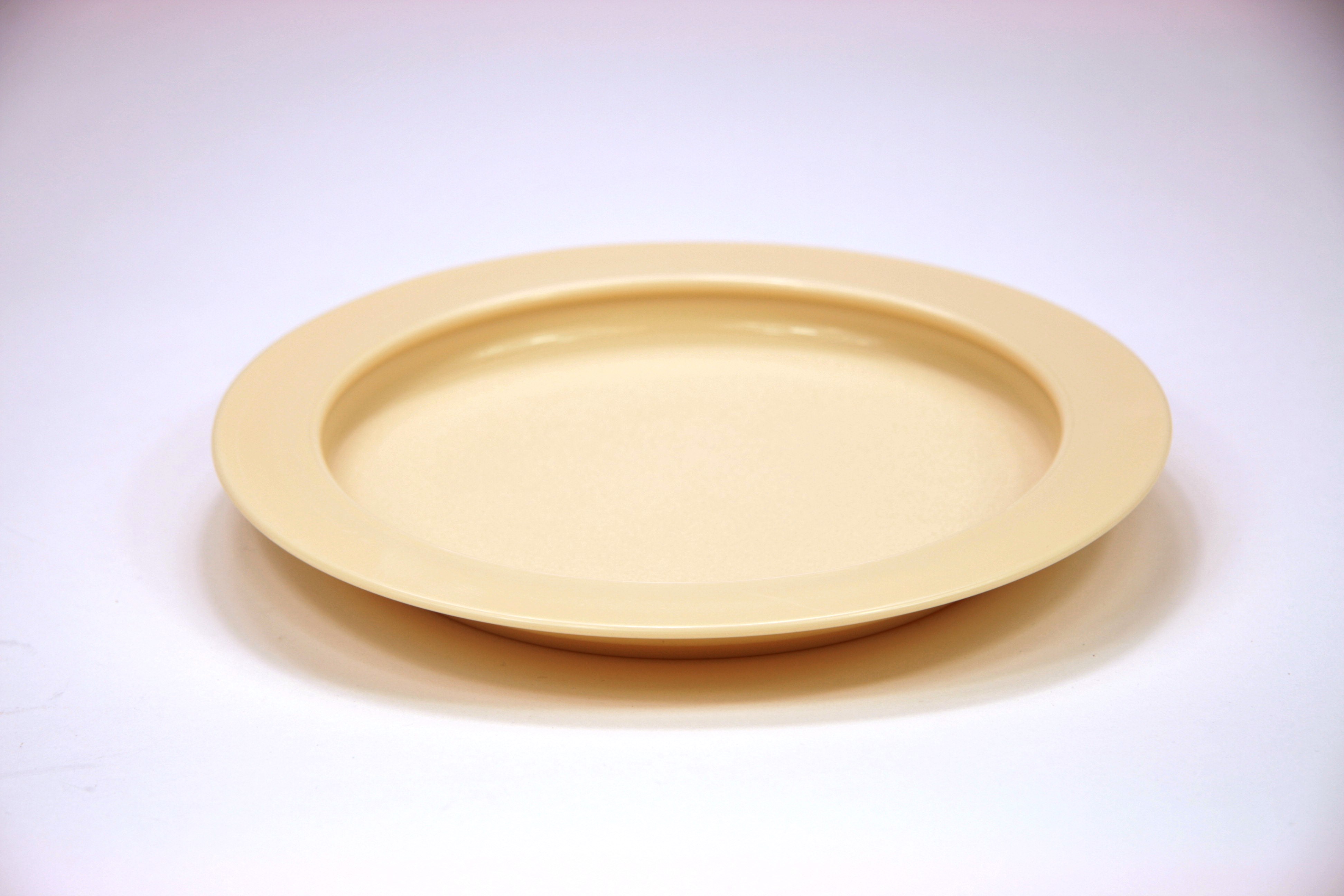 Rond bord met opstaande rand 23 cm - beige -- 1425