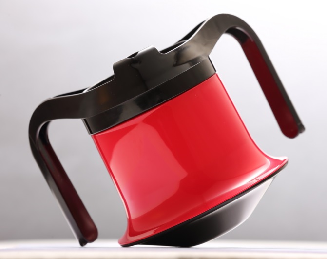 Tuimelbeker met 2 handvatten deksel en tuitje - 250 ml