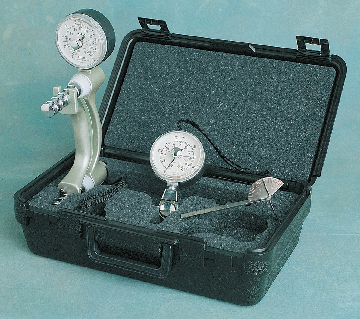 Kit d’évaluation de la main Jamar (3 items: dynamomètre, jauge pinch + goniomètre de doigts)